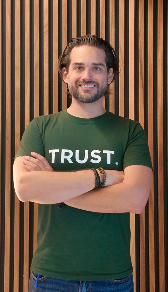 Realtor Trust Raúl